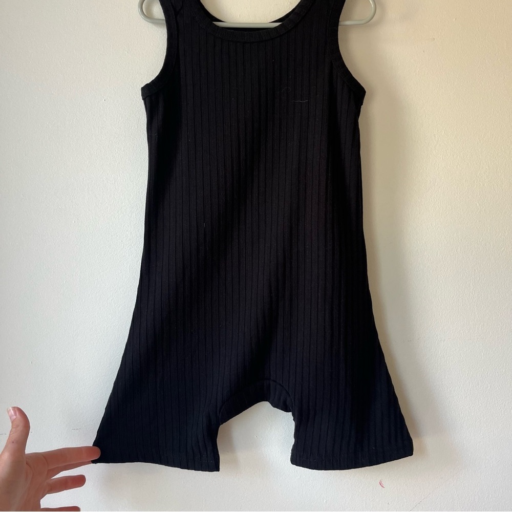 🌼 5/$20 Kids Black Ribbed Sleeveless Romper Jumpsuit Toddler Girl Size 120 4-5Y - Picture 2 of 8
